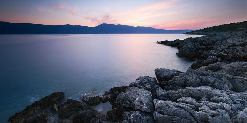 IWLA标准下的跨境慈善物流挑战与解决方案：破解关税、清关与合规难题