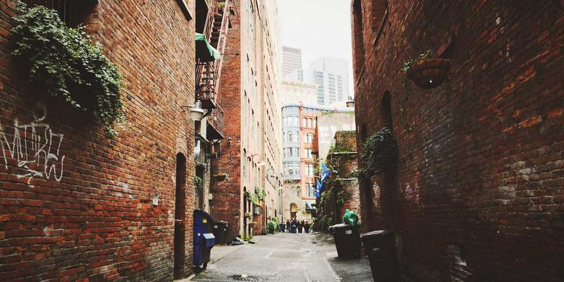 构建可持续慈善新范式：如何利用IWLA资源实现二手设备与家具的回收、翻新与物流闭环