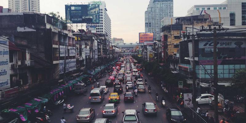 跨境慈善捐赠的挑战与破局：IWLA国际标准如何简化海关与合规流程